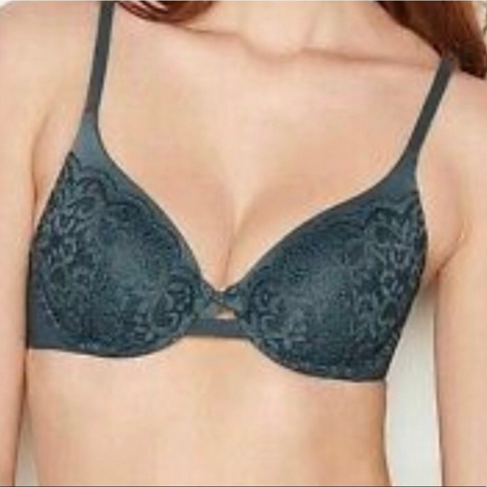 VICTORIA’S SECRET BODY BY VICTORIA BRA 38D